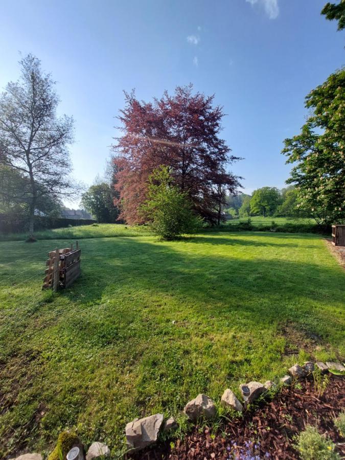 Au Doux Chardon Bed and Breakfast Durbuy Exteriör bild