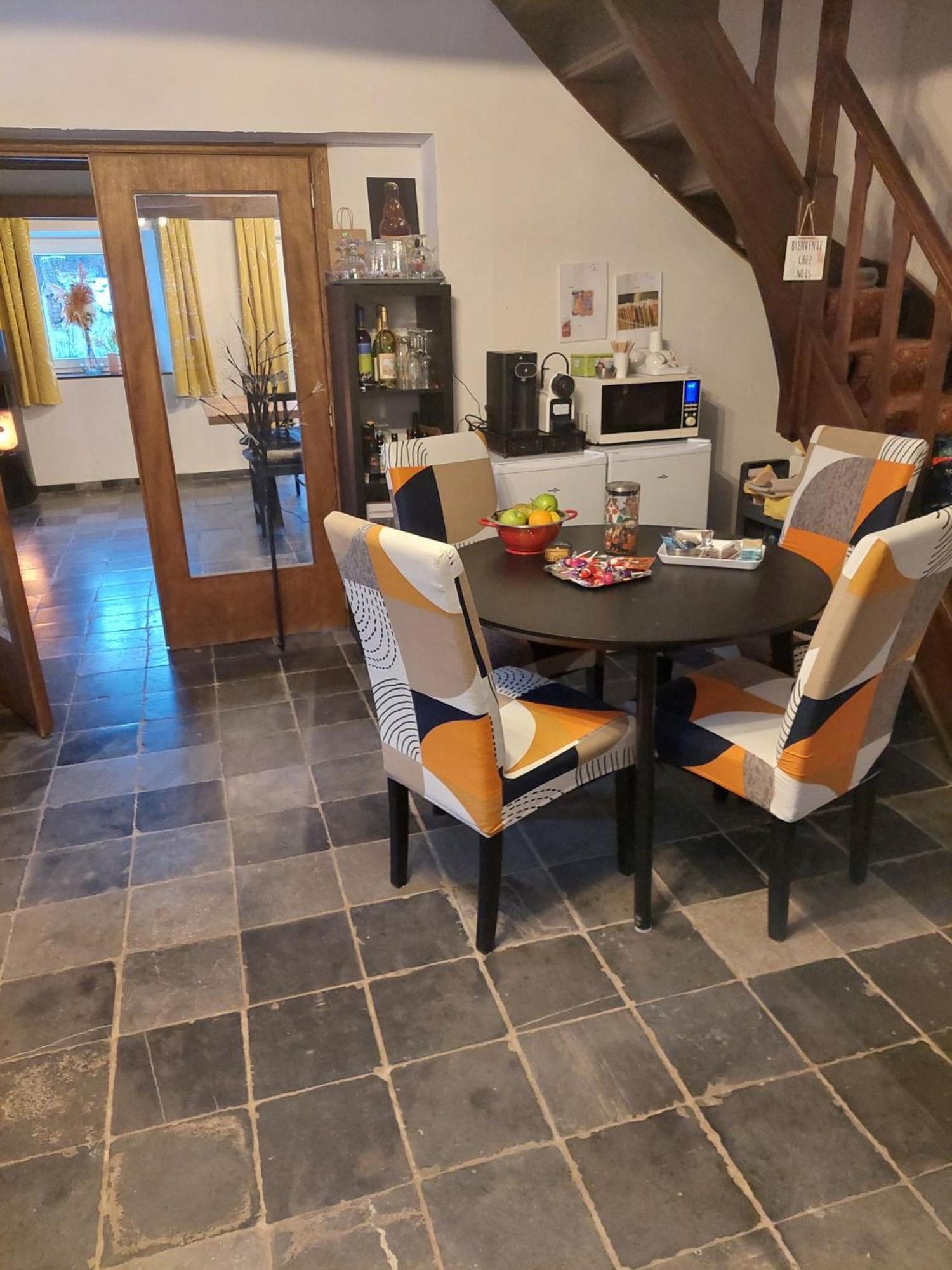 Au Doux Chardon Bed and Breakfast Durbuy Exteriör bild